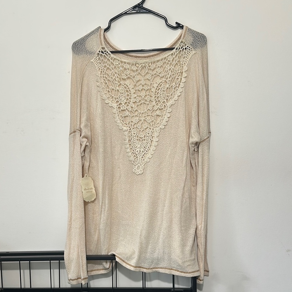 Elegant Cream Lace Detail Women's Top